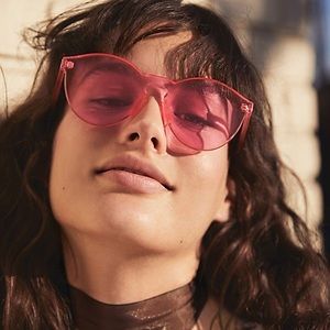 🌙Free People Spectrum Sunnies